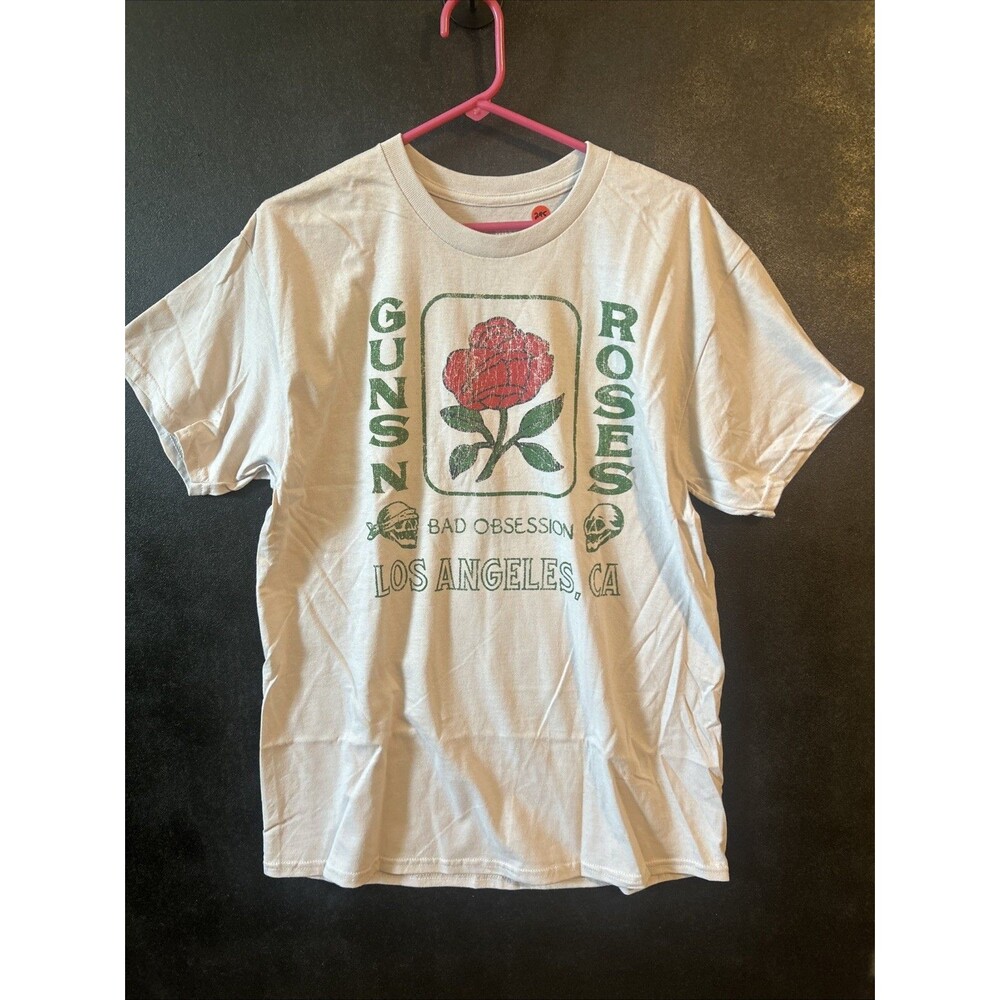 Guns And Roses Size Large T-shirt  Tan #295